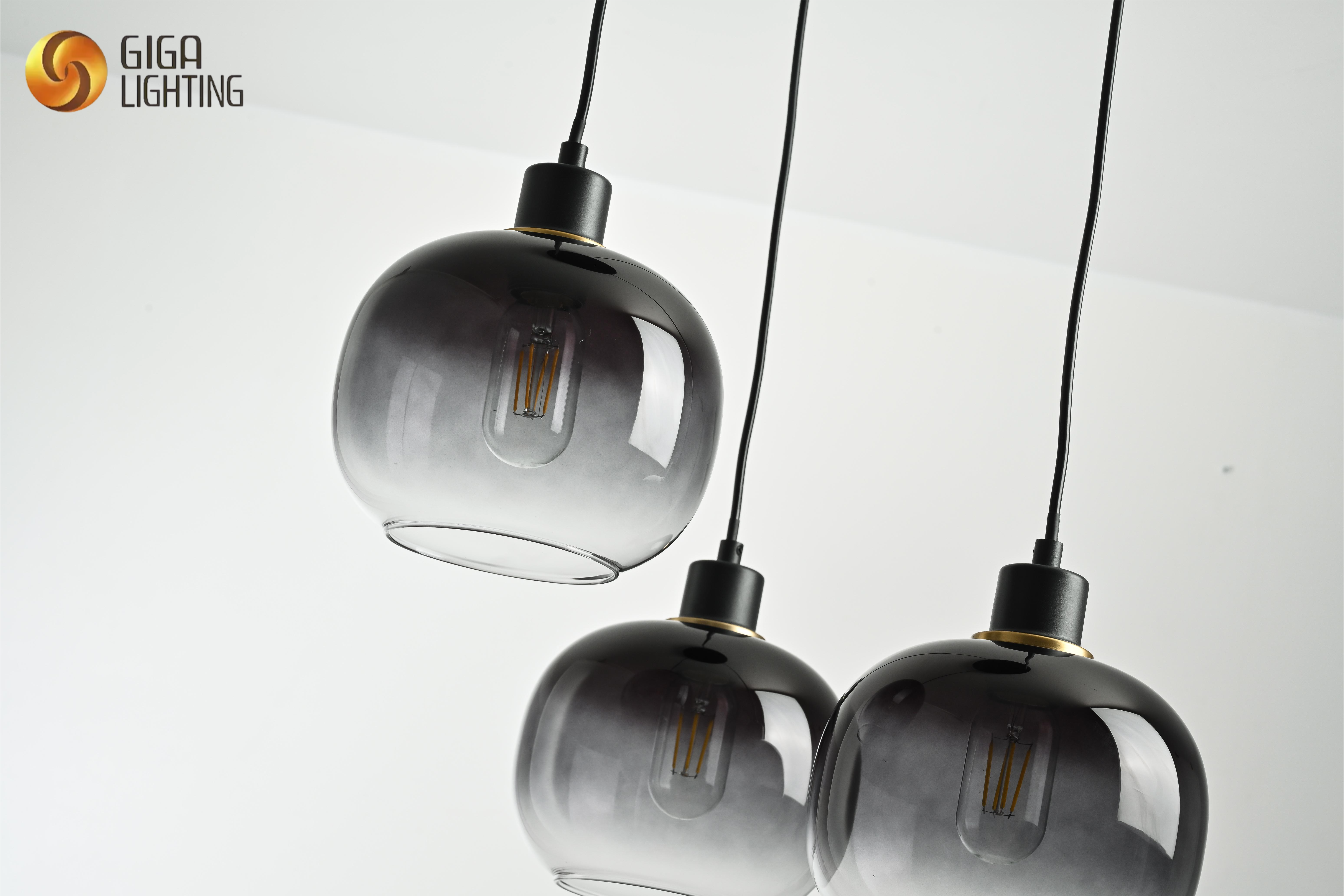 Klassische 3-Licht-Pendelleuchte aus Rauchglas mit rundem Sockel, Cafeshop-Esstisch-Kronleuchter